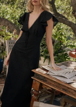 Lost + Wander Dresses*Shadow Daisy Maxi Dress BLACK